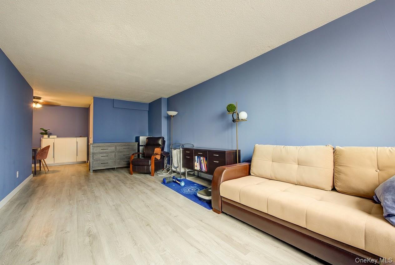 5th image of 118-17 Union Turnpike #11J, New York, NY 11375 | MLS# 1025007