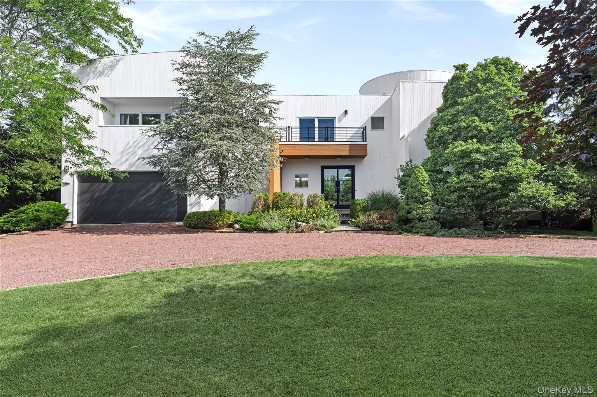 2nd image of 12 Bay Meadow Ln, Westhampton, NY 11977 | MLS# 1025018