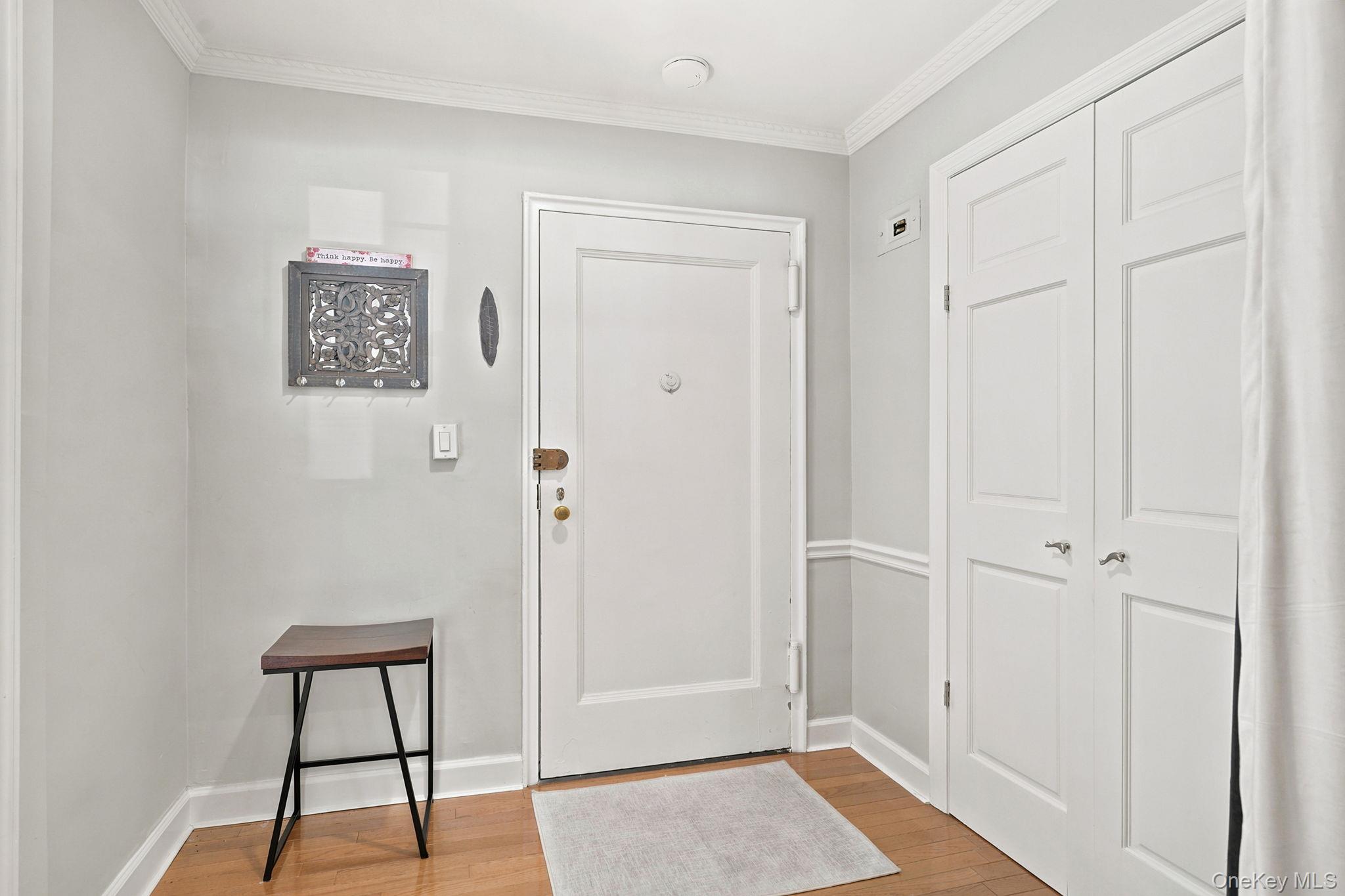 3rd image of 7 Chateaux Cir #7x, Scarsdale, NY 10583 | MLS# 1025023