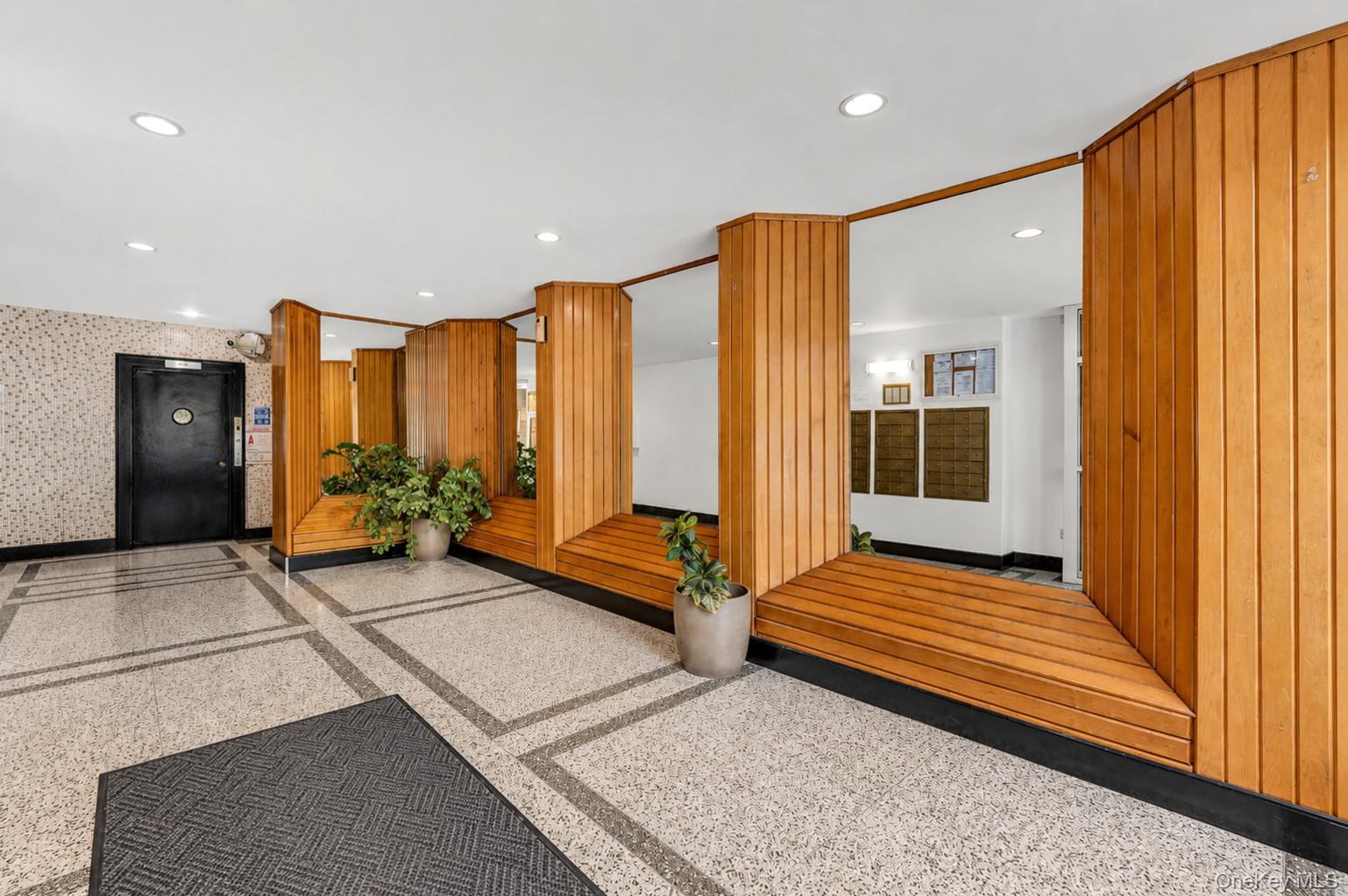 2nd image of 180 Van Cortlandt Park S #5C, Bronx, NY 10463 | MLS# 1025039