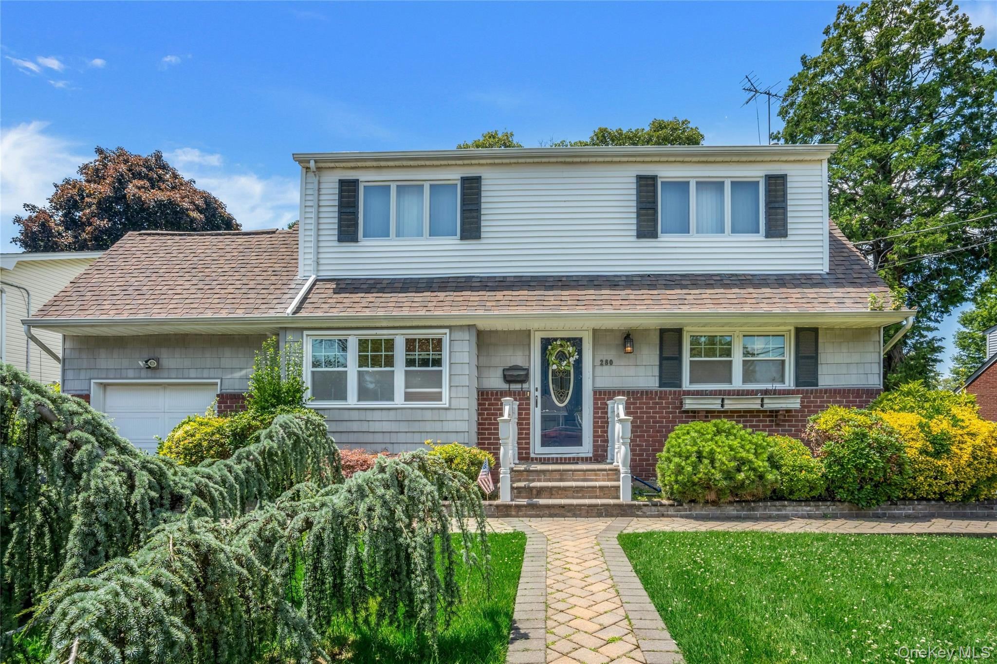 1st image of 280 Van Cott Ave, Oyster Bay, NY 11735 | MLS# 1025048