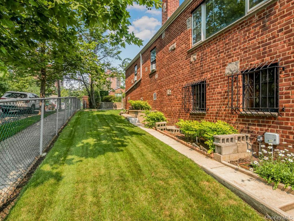 4th image of 6003 Tyndall Ave, New York, NY 10471 | MLS# 1025050
