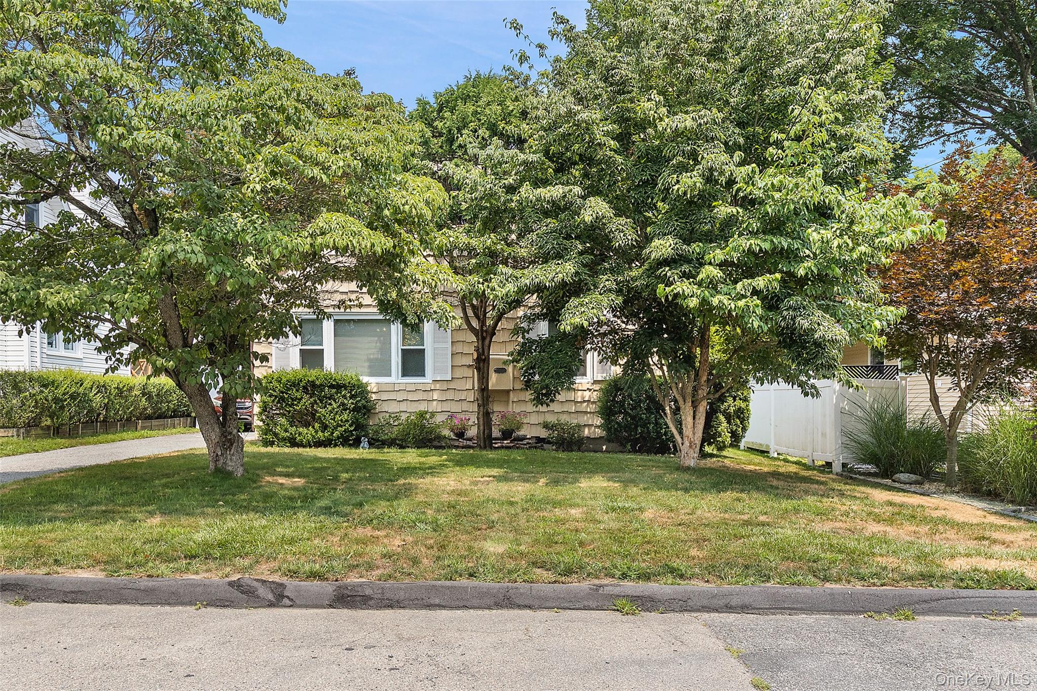 Homes for sale in Ossining, NY | 23 Gates Ave, Ossining, NY 10562 | MLS# 1025170
