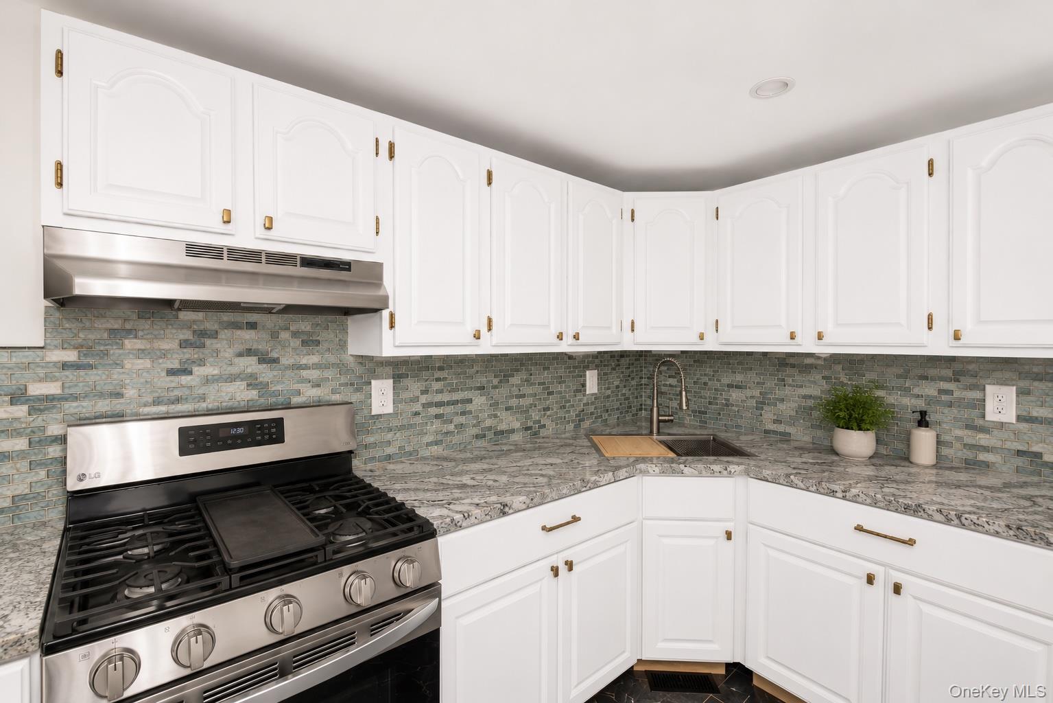 3rd image of 46 Quail Rd, Brookhaven, NY 11778 | MLS# 1025181