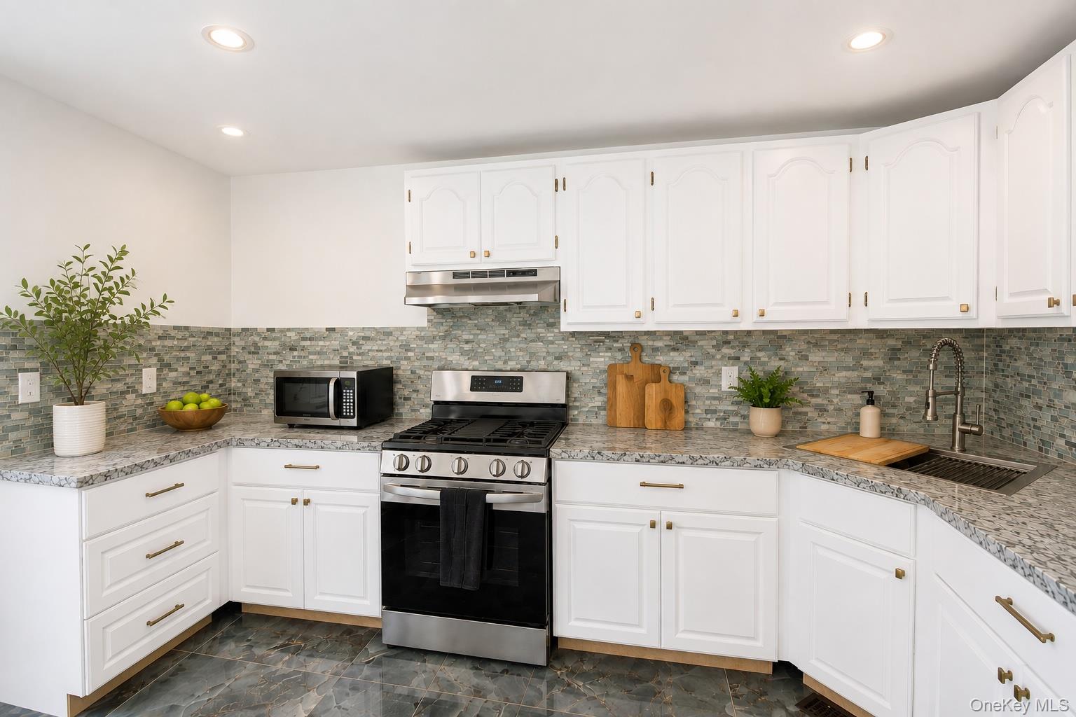 2nd image of 46 Quail Rd, Brookhaven, NY 11778 | MLS# 1025181