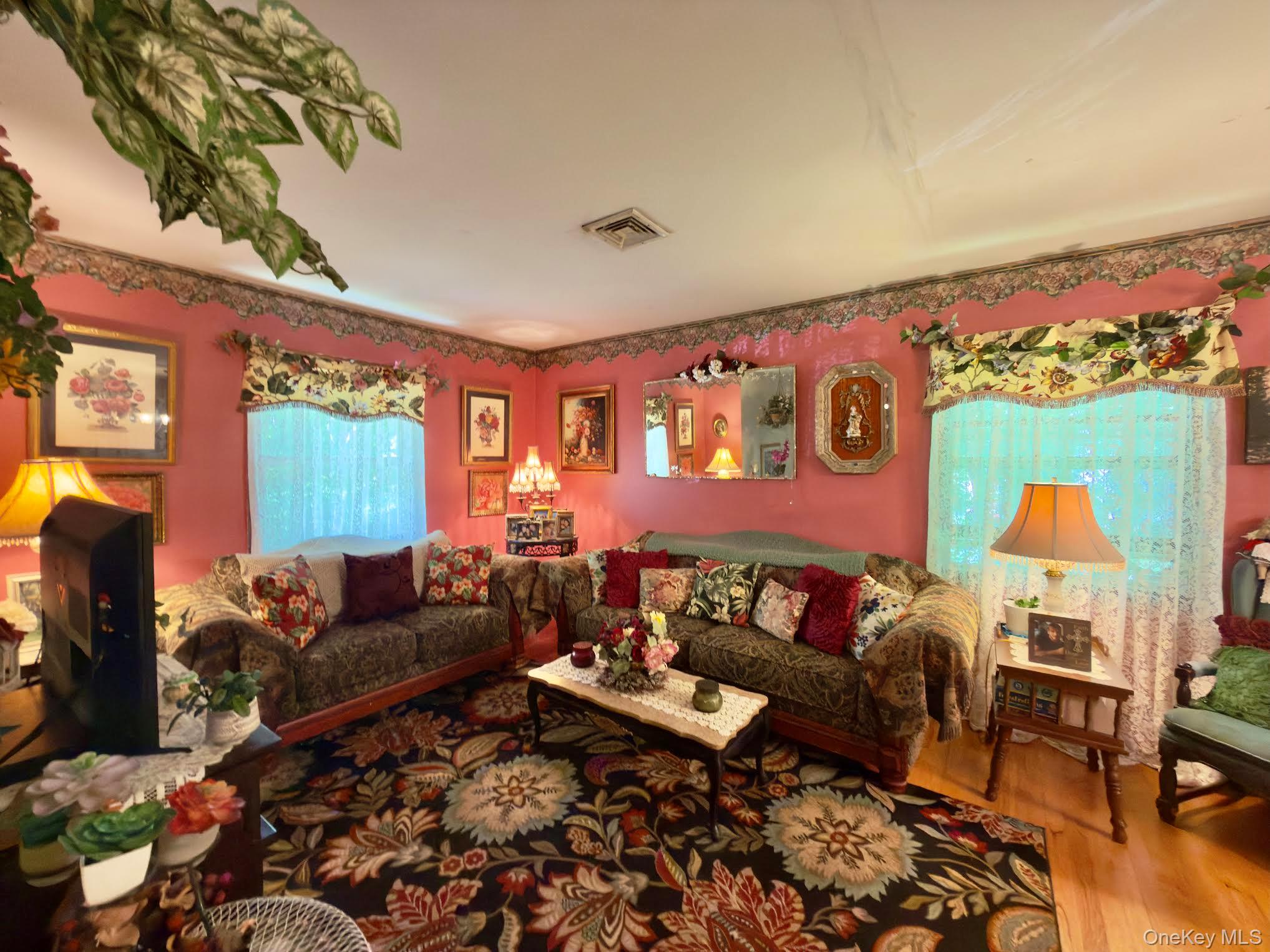 3rd image of 26 W Cookingham Dr, Hyde Park, NY 12580 | MLS# 1025200