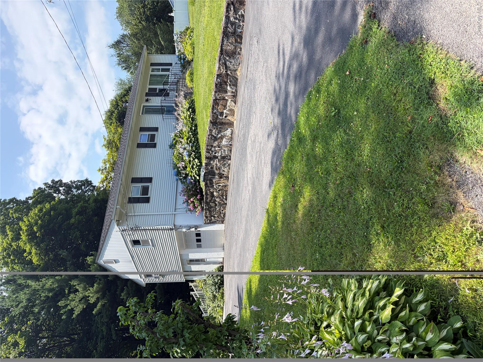 Homes for sale in Kent, NY | 32 Dicktown Rd, Kent, NY 10512 | MLS# 1025208