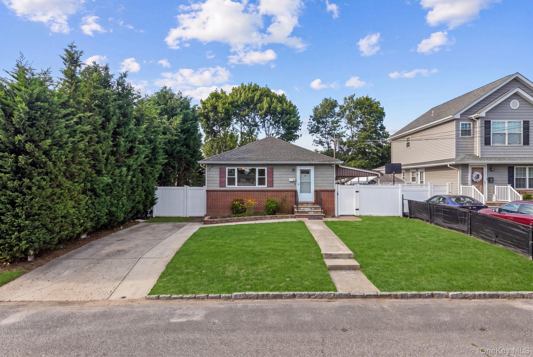 1st image of 30 44th St, Lindenhurst, NY 11757 | MLS# 1025209