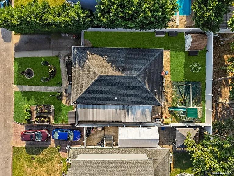 29th image of 30 44th St, Lindenhurst, NY 11757 | MLS# 1025209
