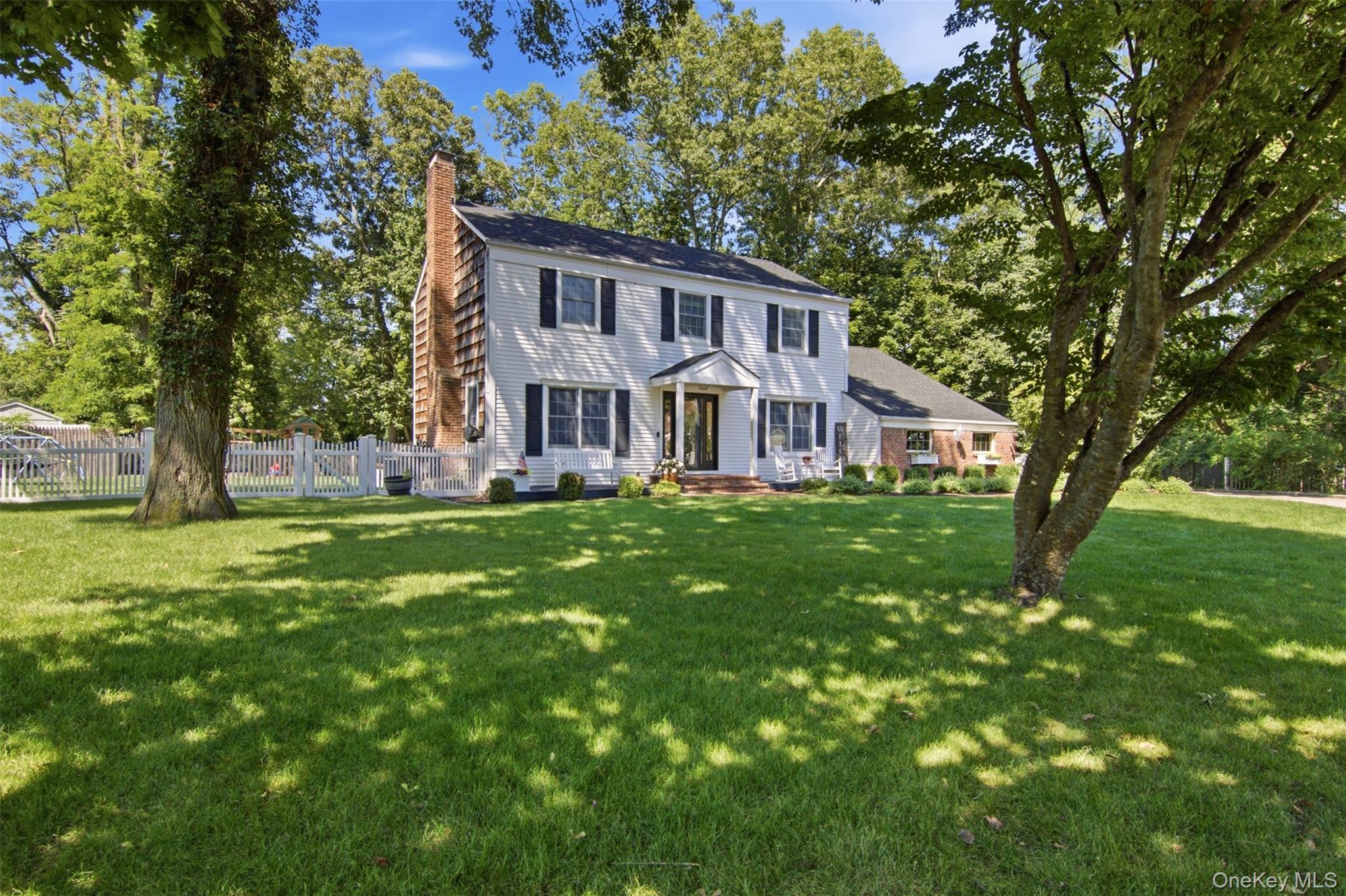 3rd image of 28 Village Woods Rd, Brookhaven, NY 11777 | MLS# 1025215