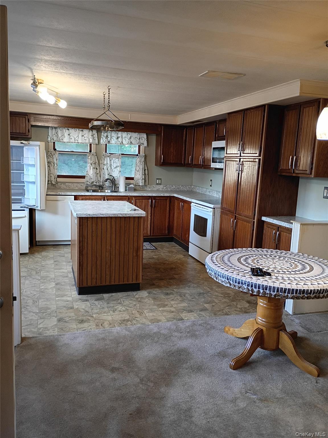 7th image of 89 Village Cir W, Manorville, NY 11949 | MLS# 1025221