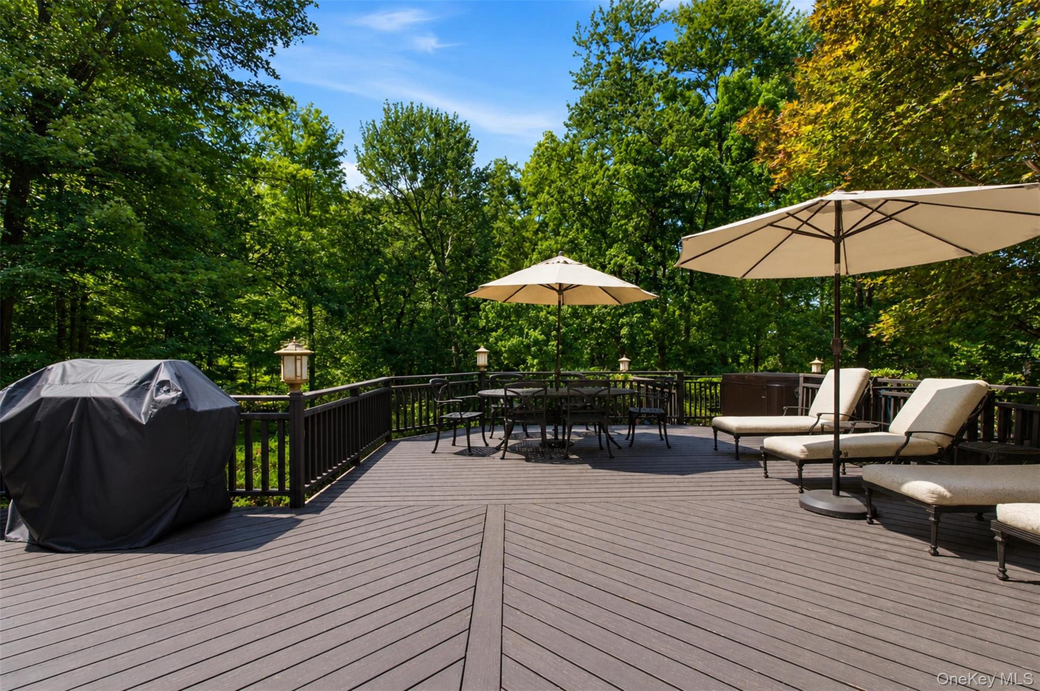 5th image of 391 Pleasant Hill Dr, Clarkstown, NY 10956 | MLS# 1025224
