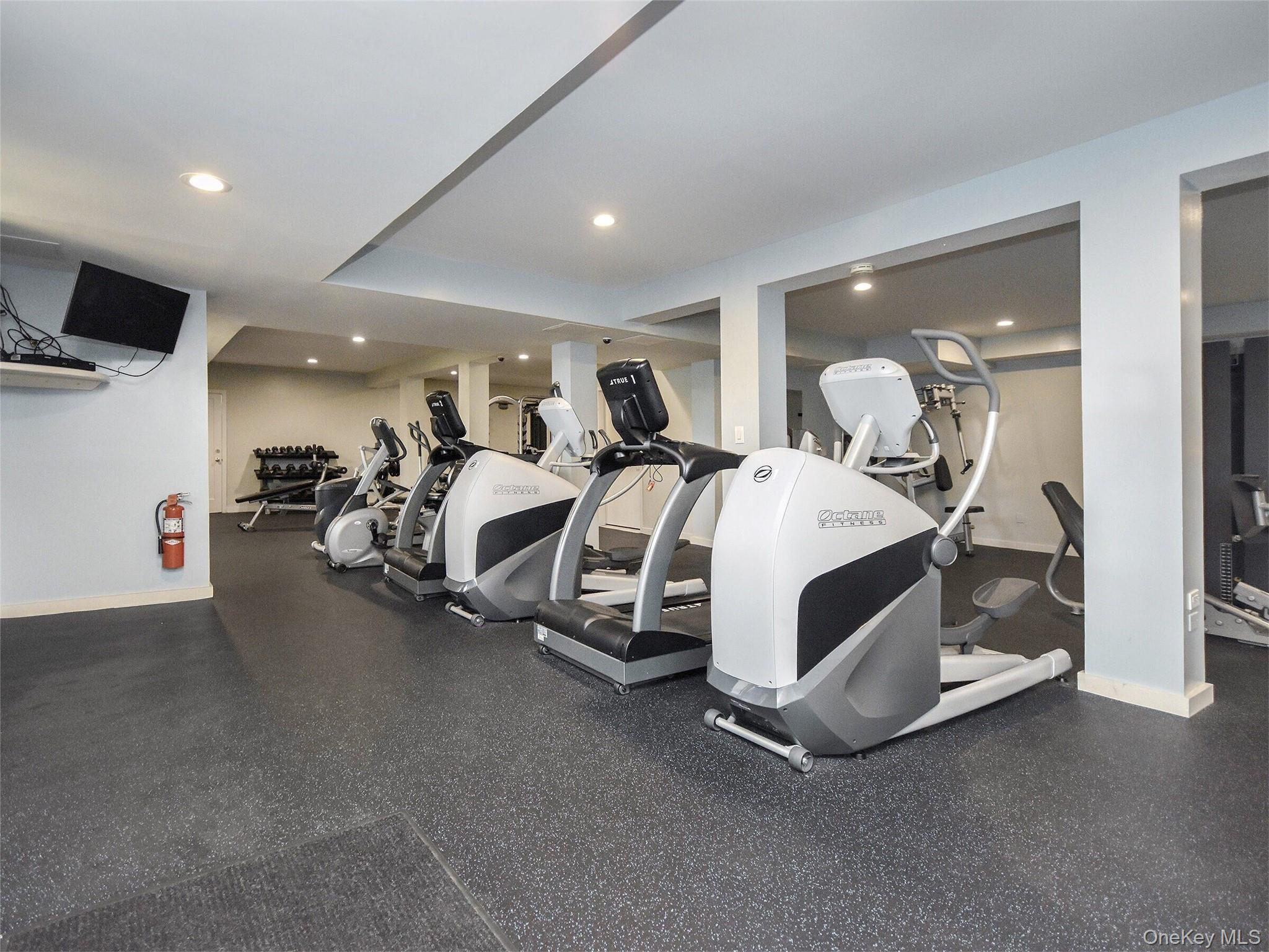 36th image of 84u Glen Keith Rd #84U, Glen Cove, NY 11542 | MLS# 1025281