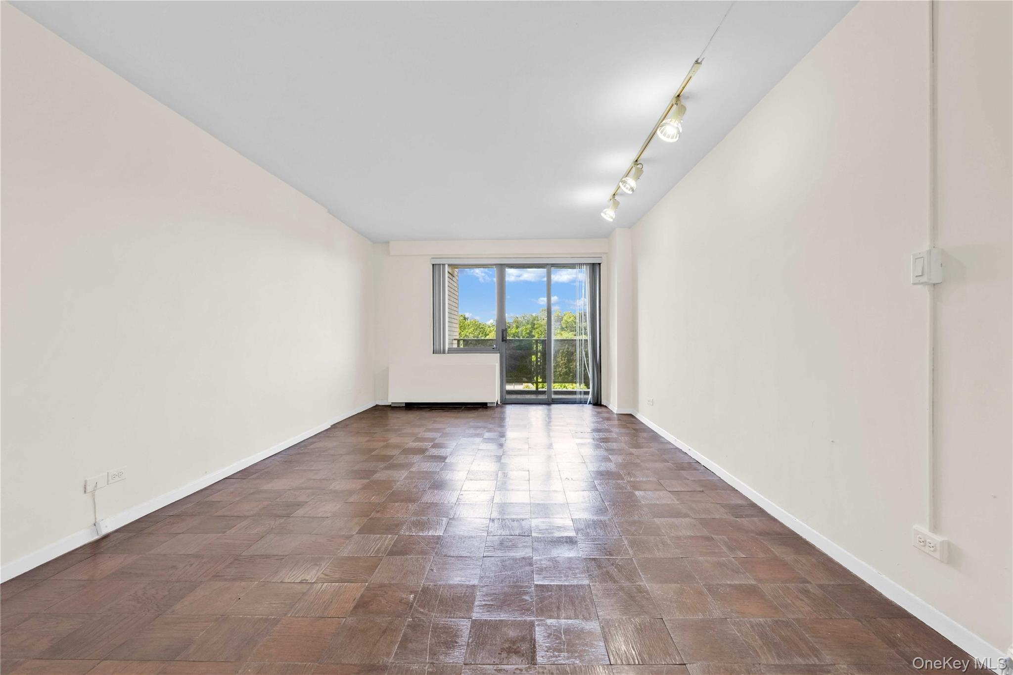 4th image of 175-20 Wexford Ter, New York, NY 11432