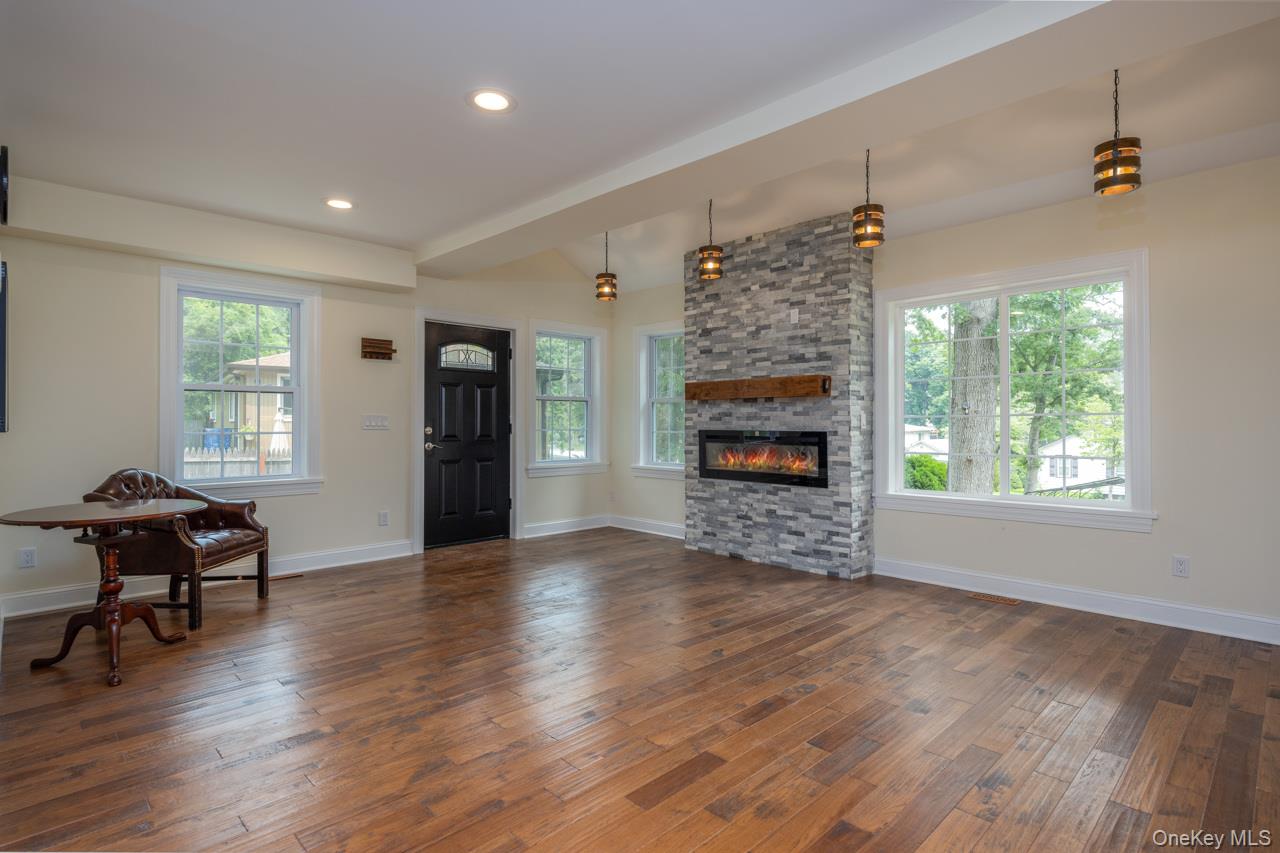 3rd image of 16 Wayne Ave, Highlands, NY 10922 | MLS# 1025294