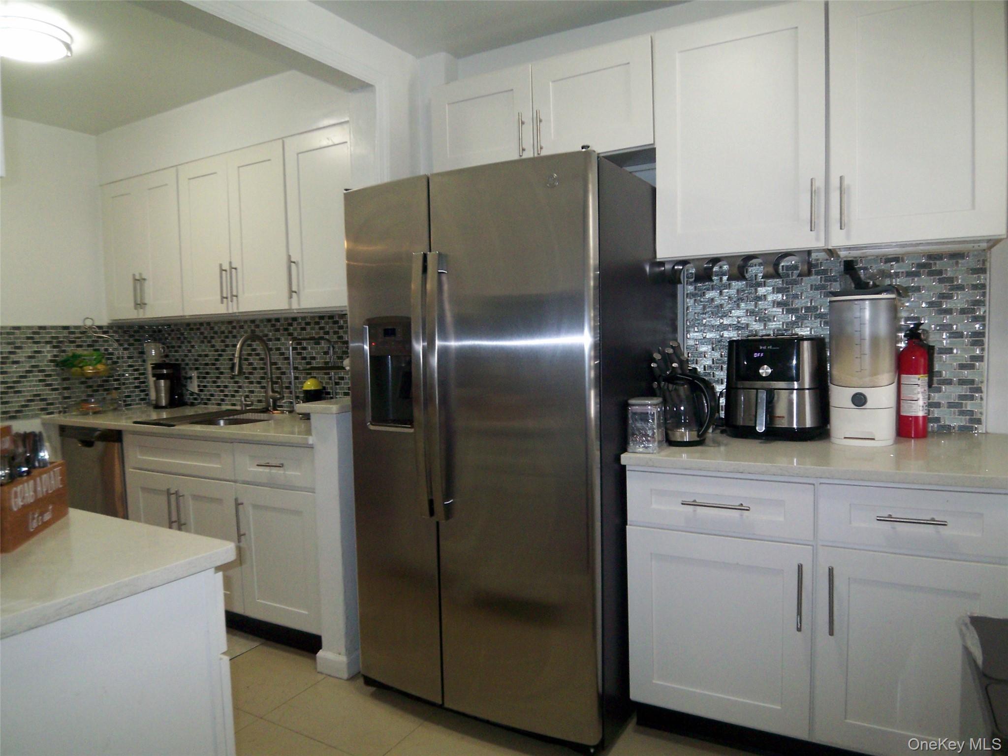 5th image of 4382 Byron Ave, Bronx, NY 10466 | MLS# 1025392