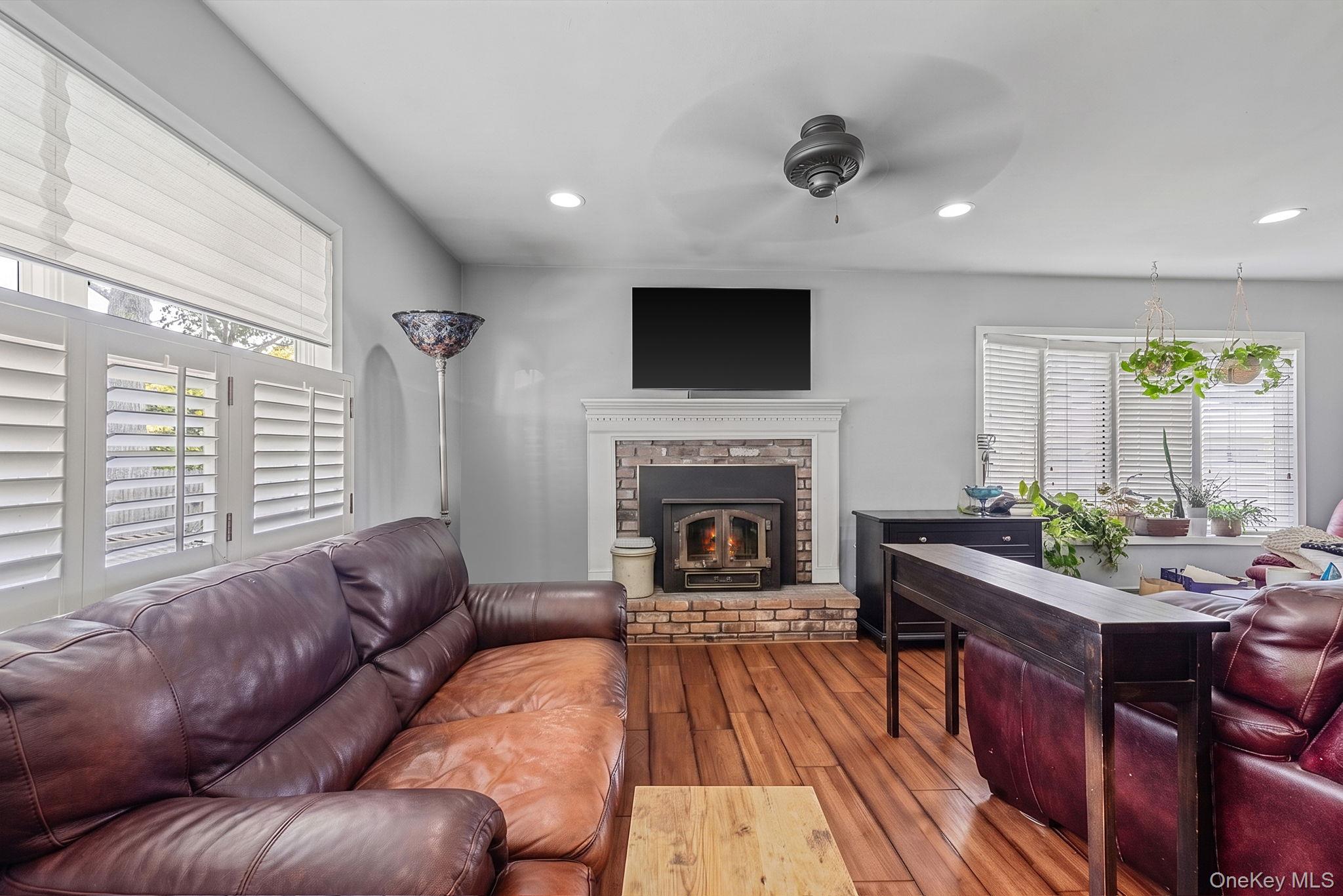 3rd image of 38 W 1St St, Islip, NY 11779 | MLS# 1025515