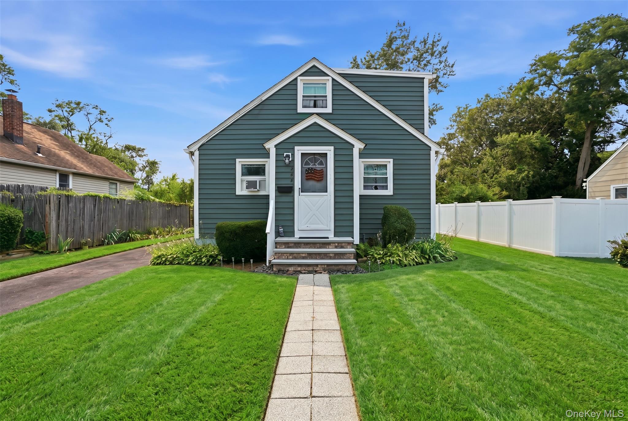 1st image of 235 N 7th St, Babylon, NY 11757 | MLS# 1025522