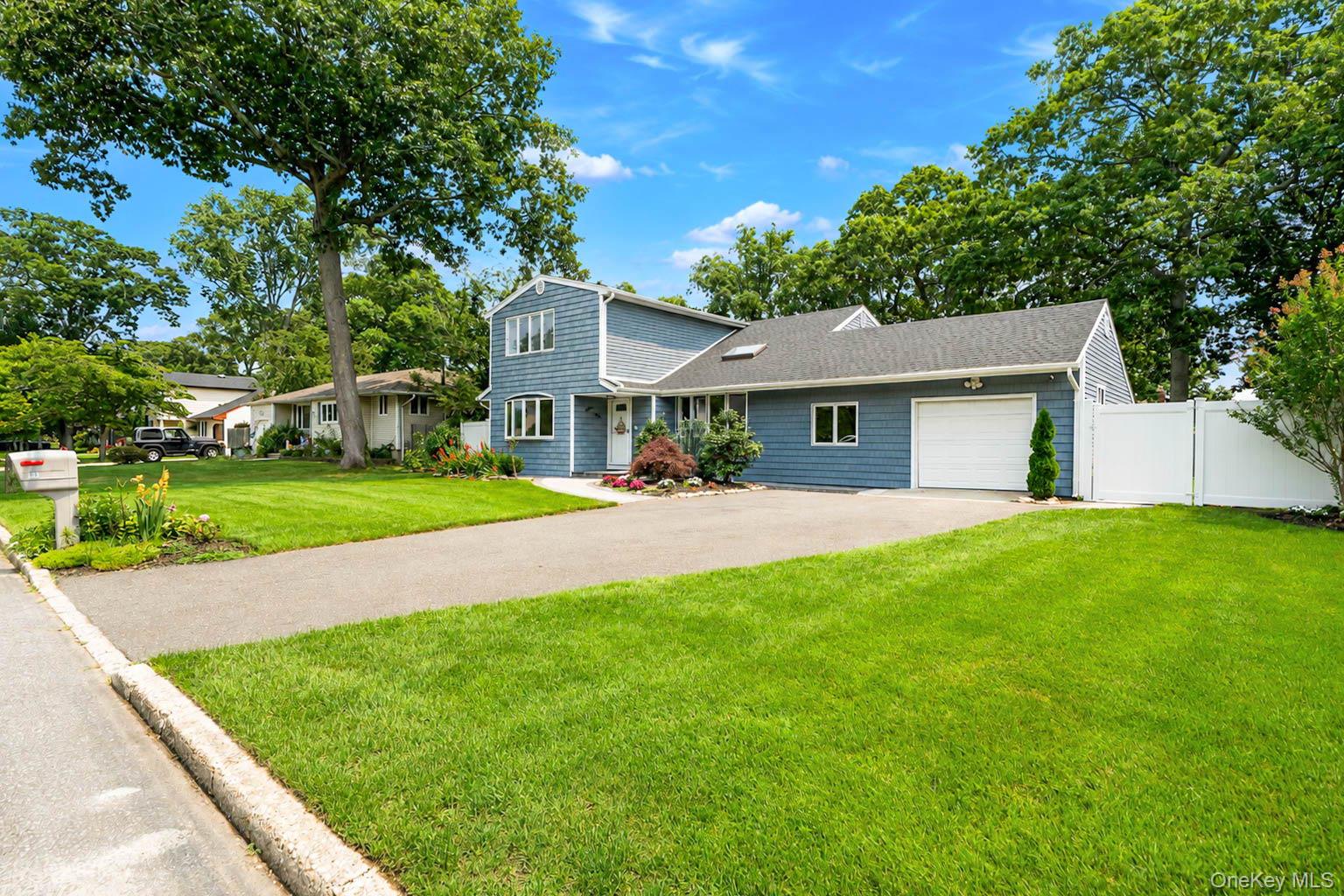 2nd image of 11 Mallard Ave, Selden, NY 11784 | MLS# 1025539