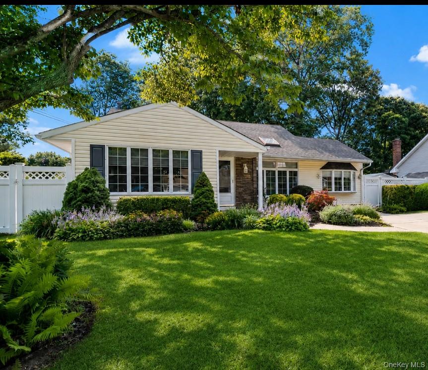 2nd image of 12 Larry Rd, Brookhaven, NY 11784 | MLS# 1025544