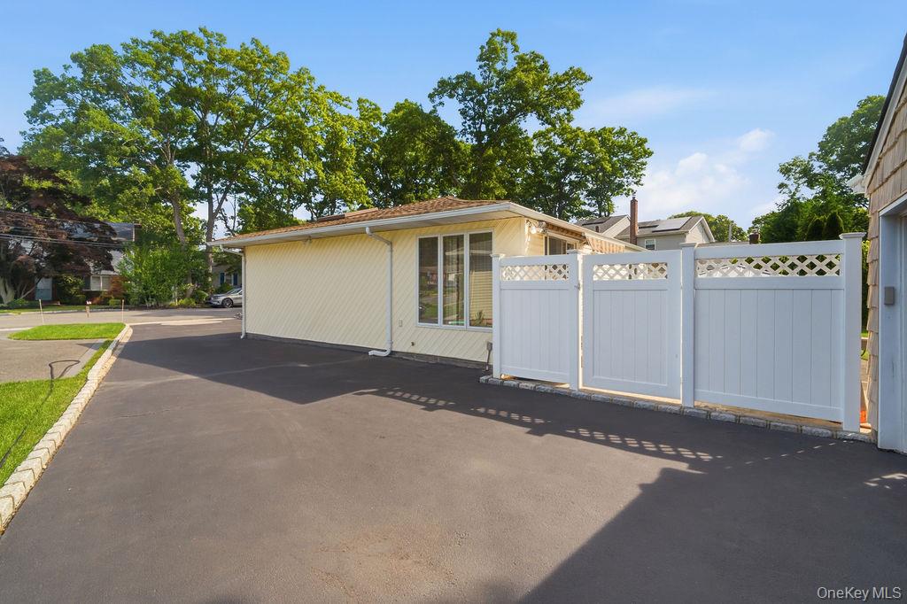 5th image of 432 Wildwood Rd, Islip, NY 11779 | MLS# 1025589