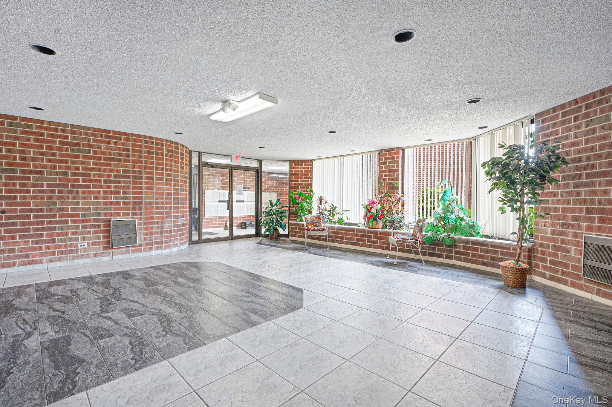 2nd image of 380 Fulton St, Oyster Bay, NY 11735