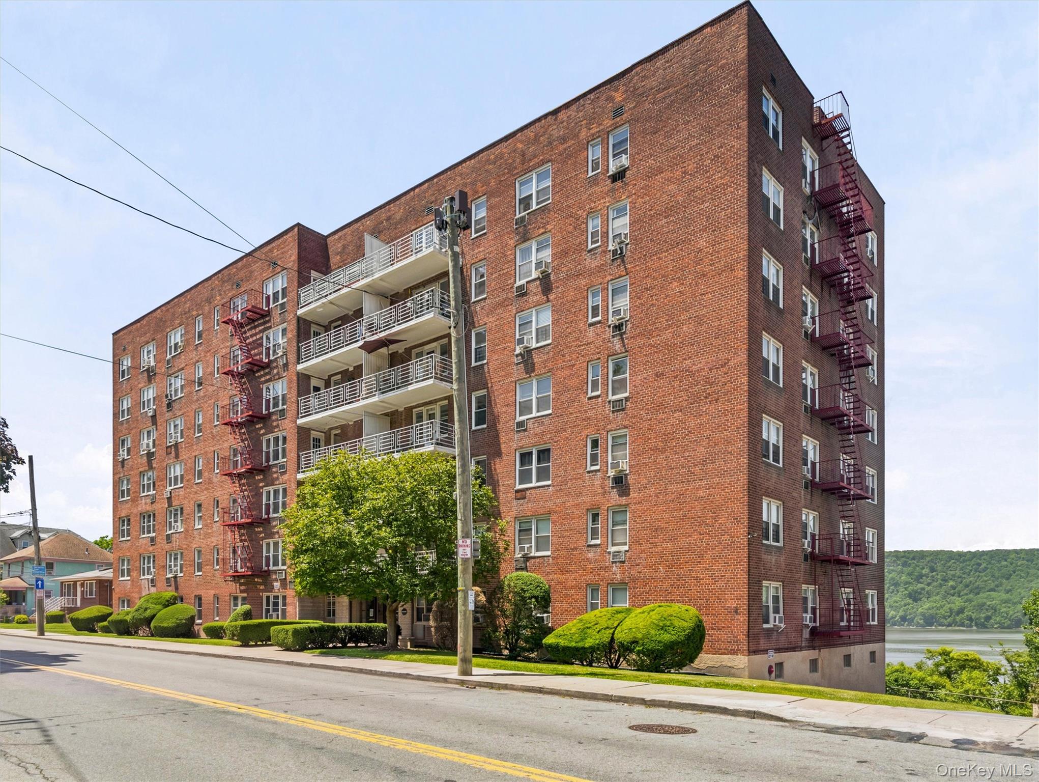 1st image of 679 Warburton Ave, Yonkers, NY 10701