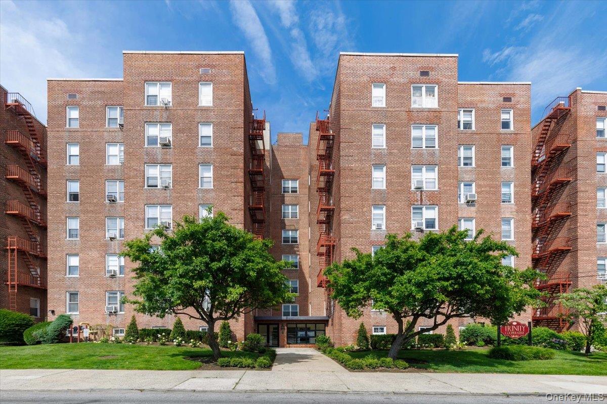 1st image of 126 Church St, New Rochelle, NY 10801