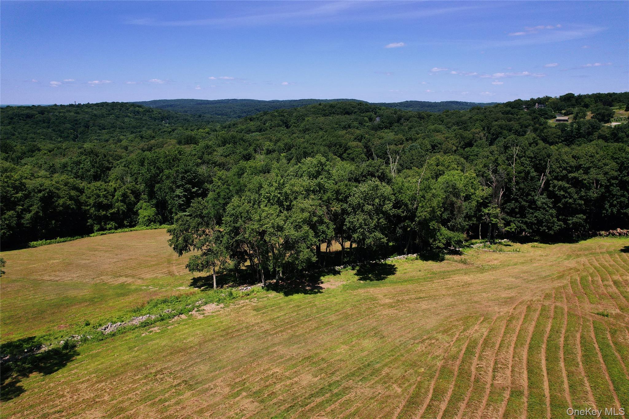 5th image of 725 Croton Lake Rd, Bedford, NY 10549 | MLS# 1025714