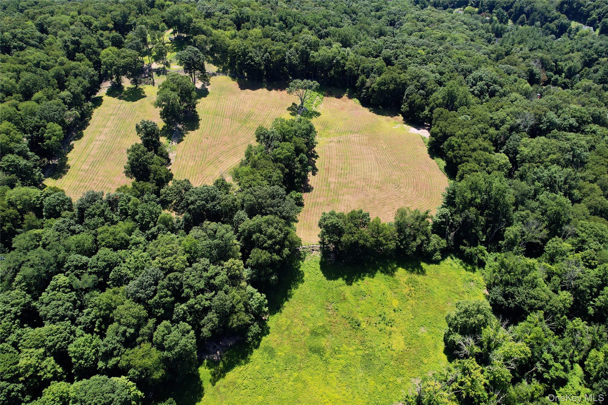 1st image of 725 Croton Lake Rd, Bedford, NY 10549 | MLS# 1025714