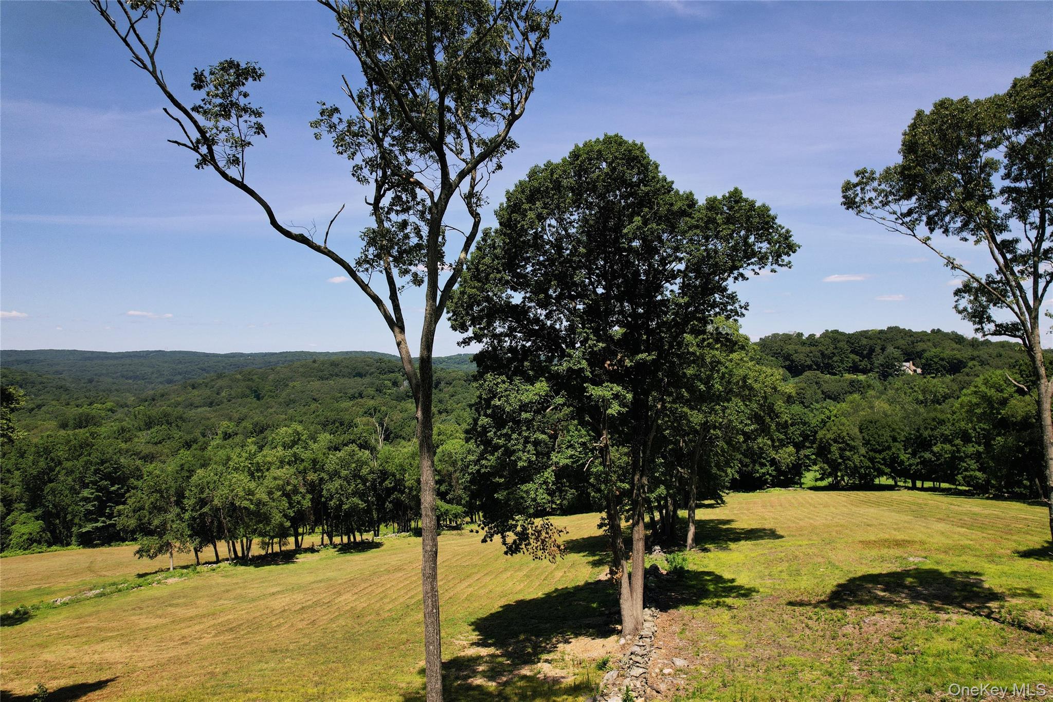 4th image of 725 Croton Lake Rd, Bedford, NY 10549 | MLS# 1025714