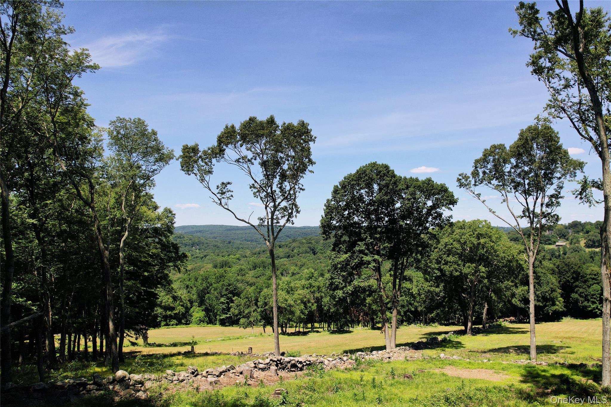 3rd image of 725 Croton Lake Rd, Bedford, NY 10549 | MLS# 1025714