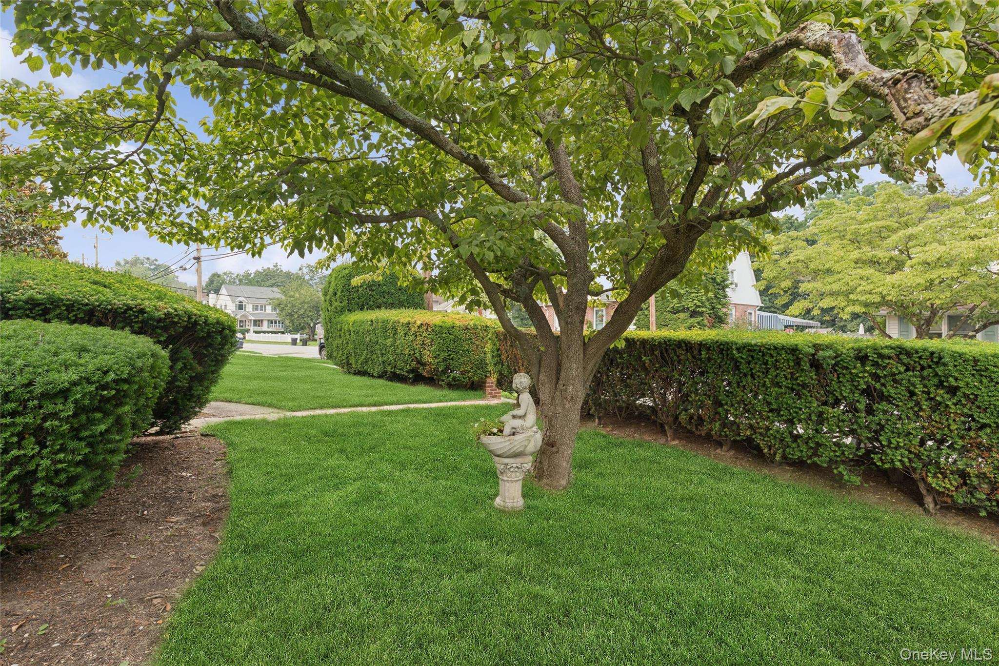 3rd image of 49 Clinton, Huntington, NY 11743 | MLS# 1025724