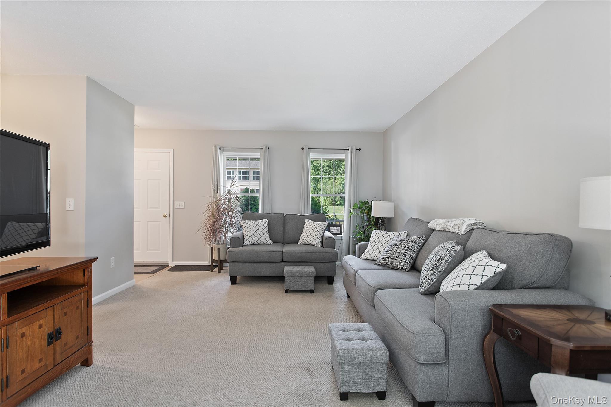 3rd image of 14 Lyford Ln, Poughkeepsie (town), NY 12601 | MLS# 1025727