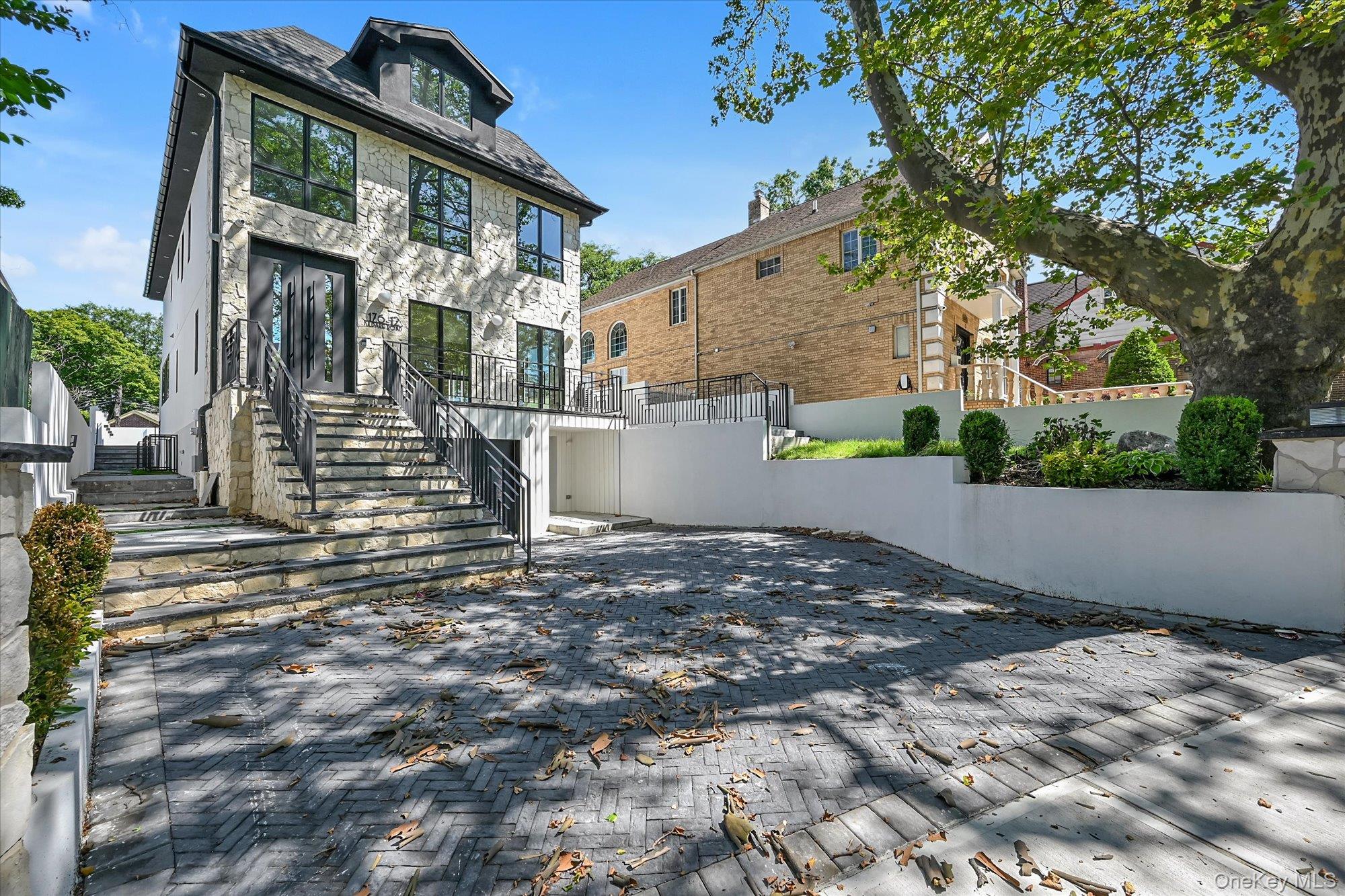 2nd image of 17612 Kildare Rd, Jamaica, NY 11432 | MLS# 1025796