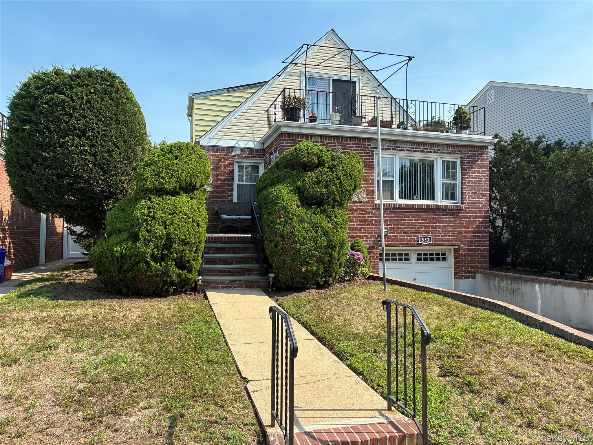 2nd image of 553 W Beech St, Long Beach, NY 11561 | MLS# 1025836