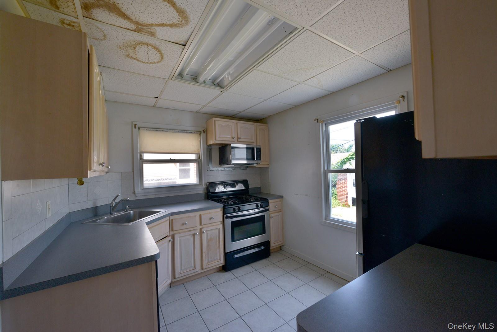 4th image of 12007 225Th St, New York, NY 11411 | MLS# 1025858