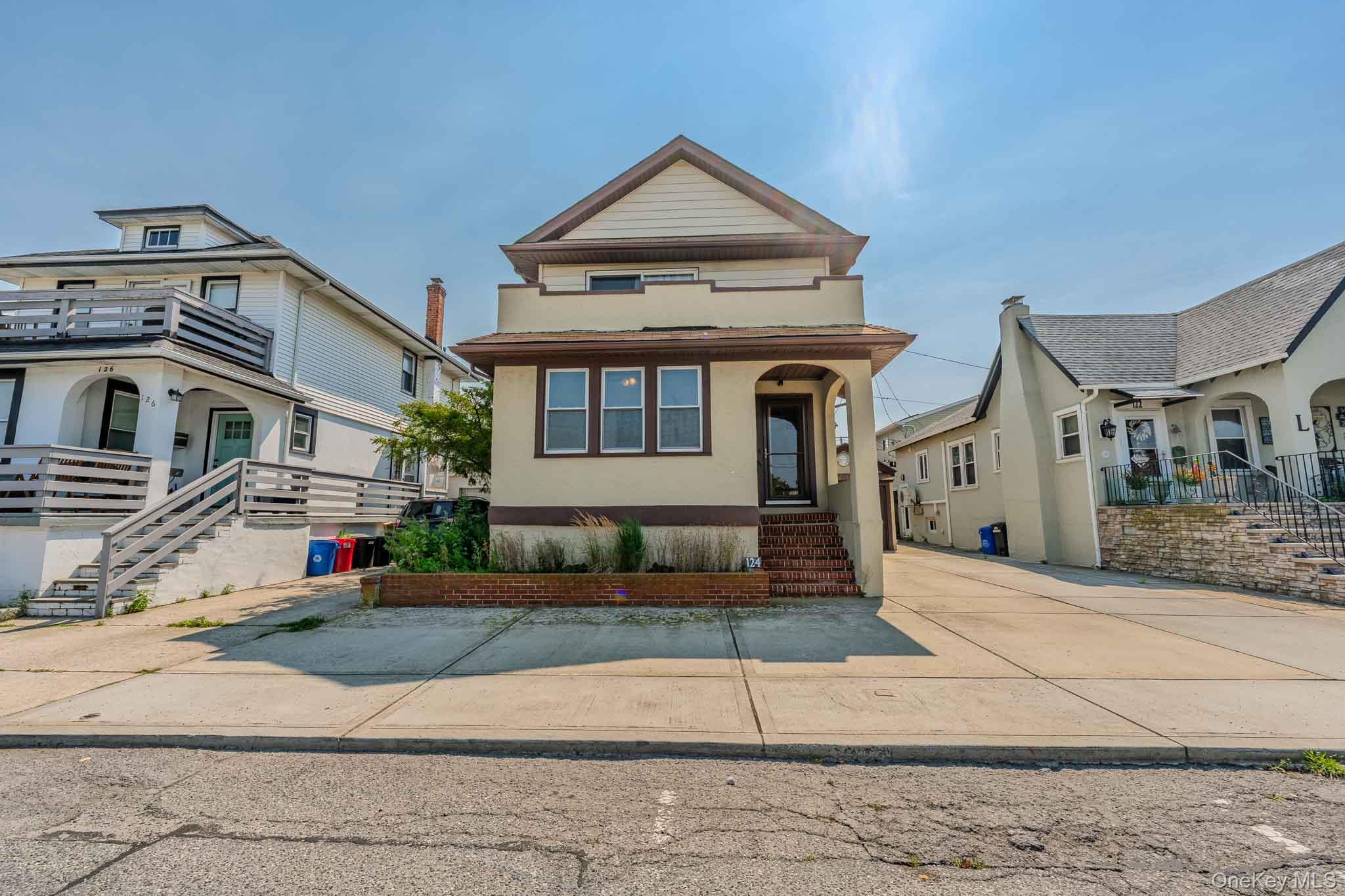 2nd image of 124 Roosevelt Blvd, Long Beach, NY 11561 | MLS# 1025876
