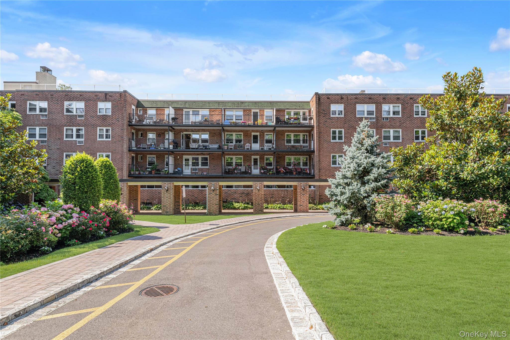 1st image of 32 Pearsall Ave #3F, Glen Cove, NY 11542 | MLS# 1025890