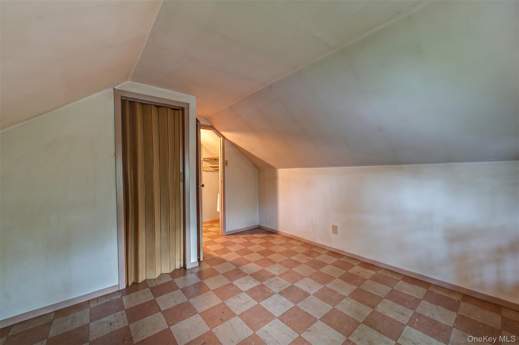 17th image of 380 W Gates Ave, Lindenhurst, NY 11757 | MLS# 1025897