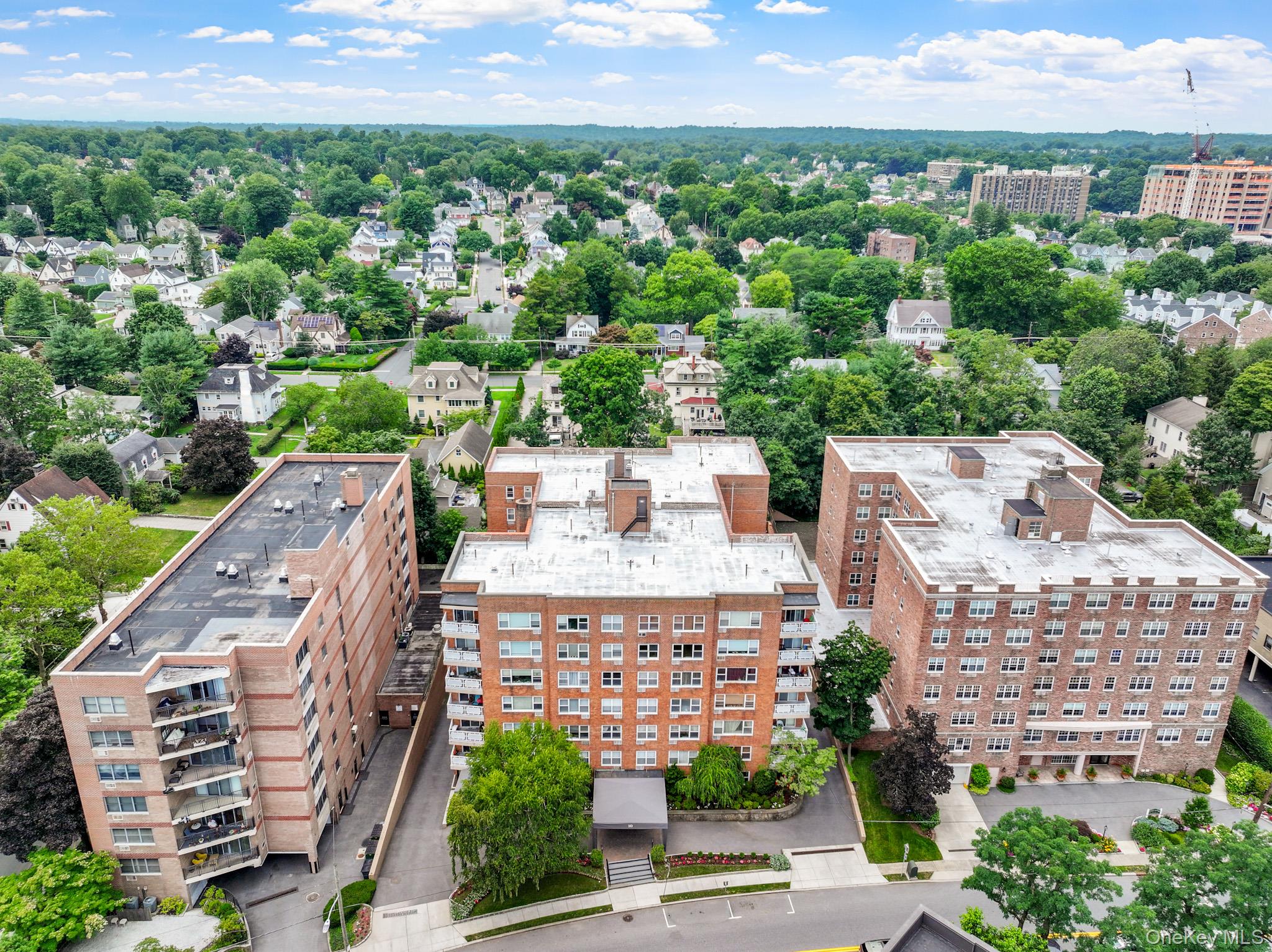 1st image of 10 Old Mamaroneck Rd #7A, White Plains, NY 10605 | MLS# 1025915