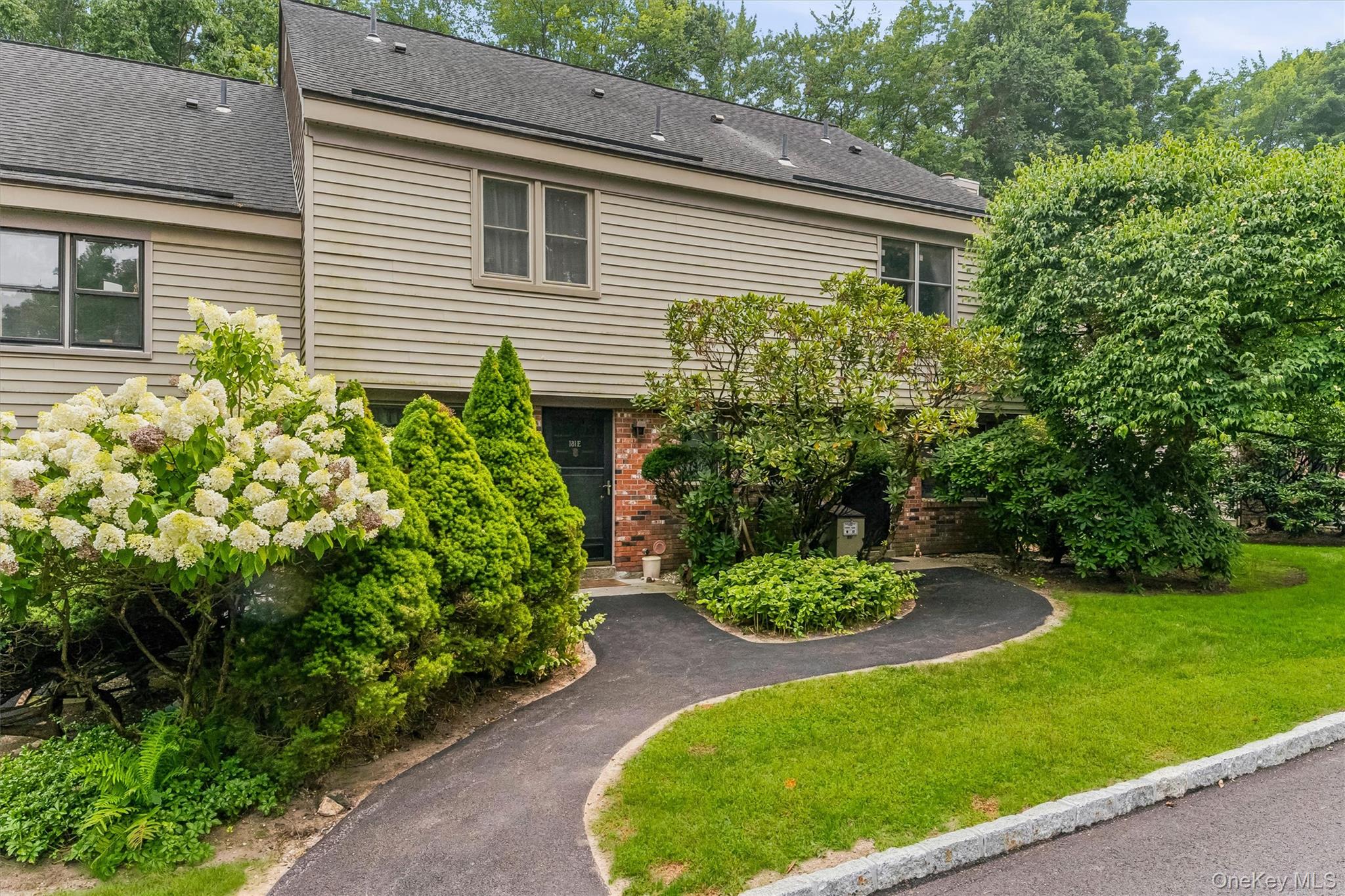 2nd image of 181 Heritage Hls #F, Somers, NY 10589 | MLS# 1025943