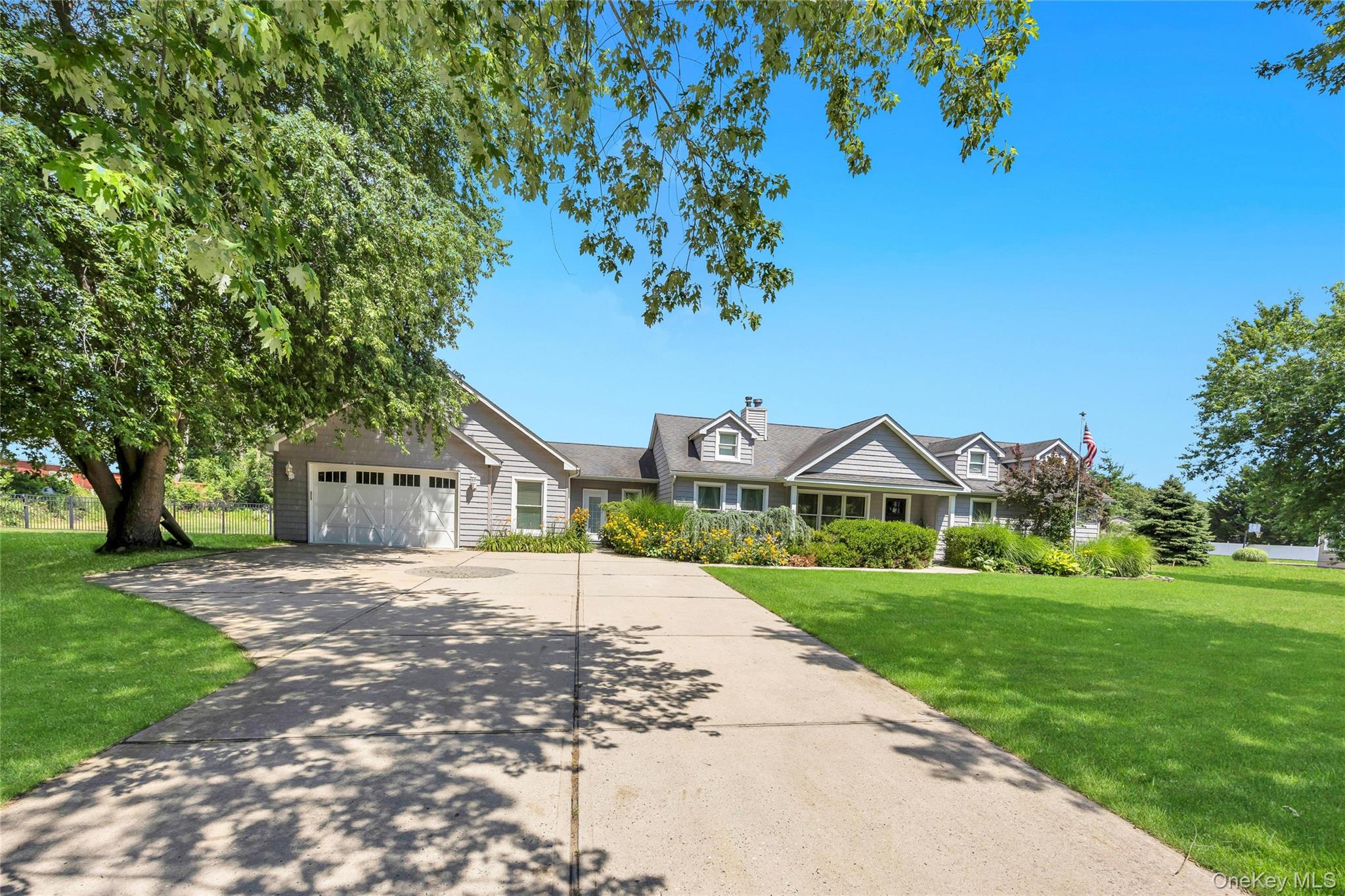 1st image of 158 South St, Brookhaven, NY 11949 | MLS# 1026027