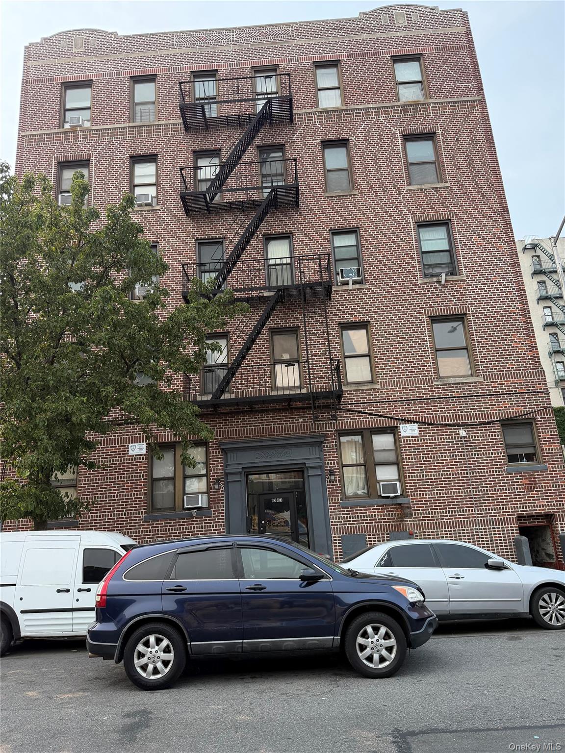 2nd image of 1383 Plimpton Ave E #4C, New York, NY 10452 | MLS# 1026130