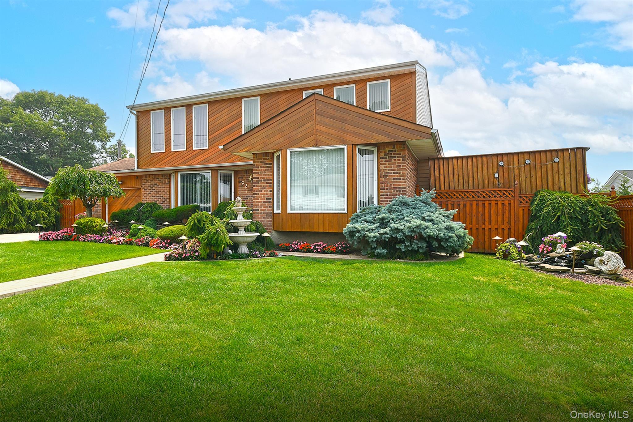 4th image of 92 Bowling Ln, Babylon, NY 11729 | MLS# 1026144