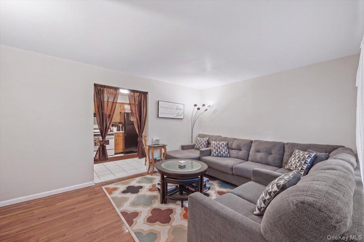 2nd image of 805 Tuckahoe Rd, Yonkers, NY 10710 | MLS# 1026150