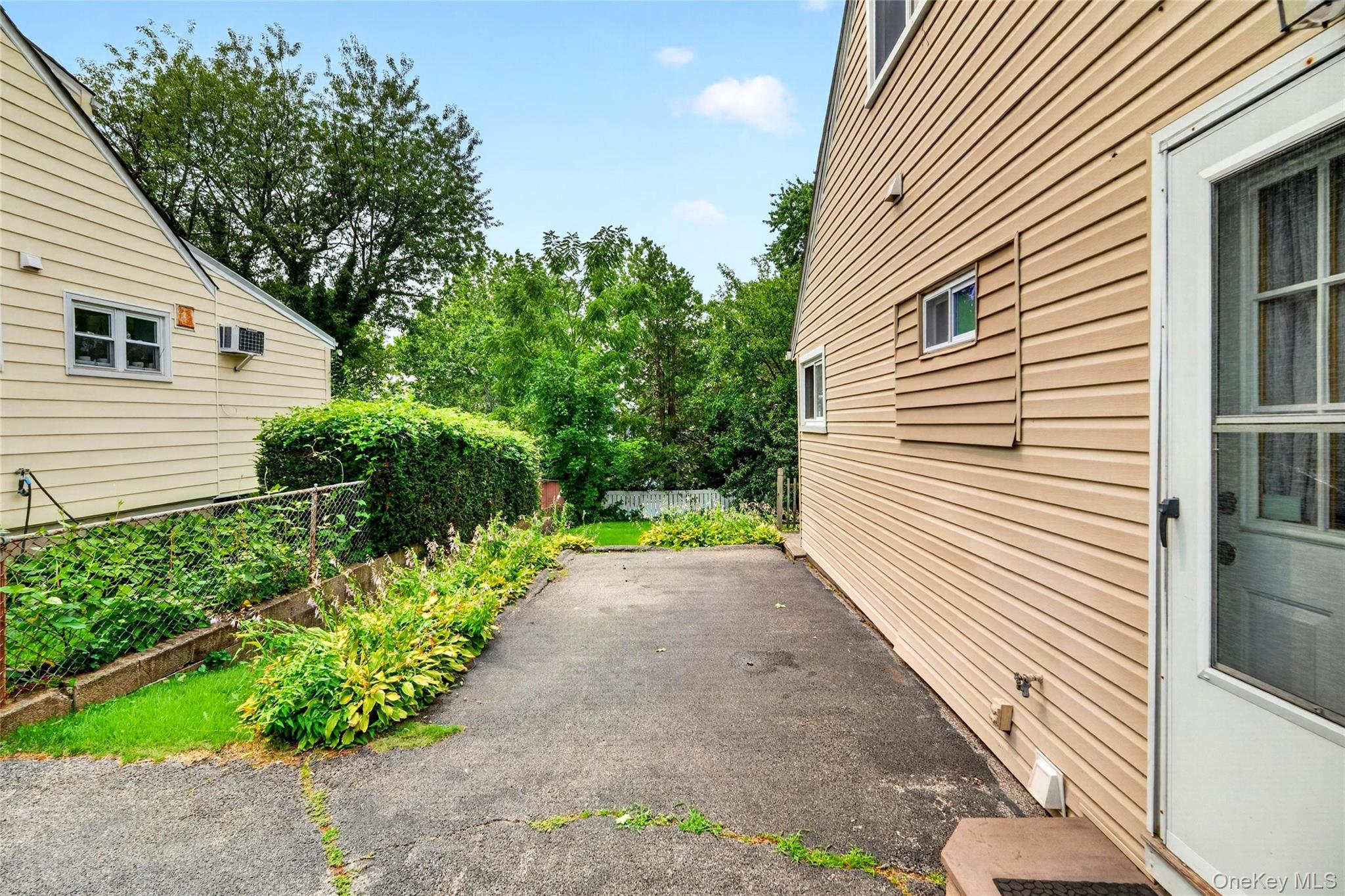 36th image of 83 Newkirk Rd, Yonkers, NY 10710 | MLS# 1026175