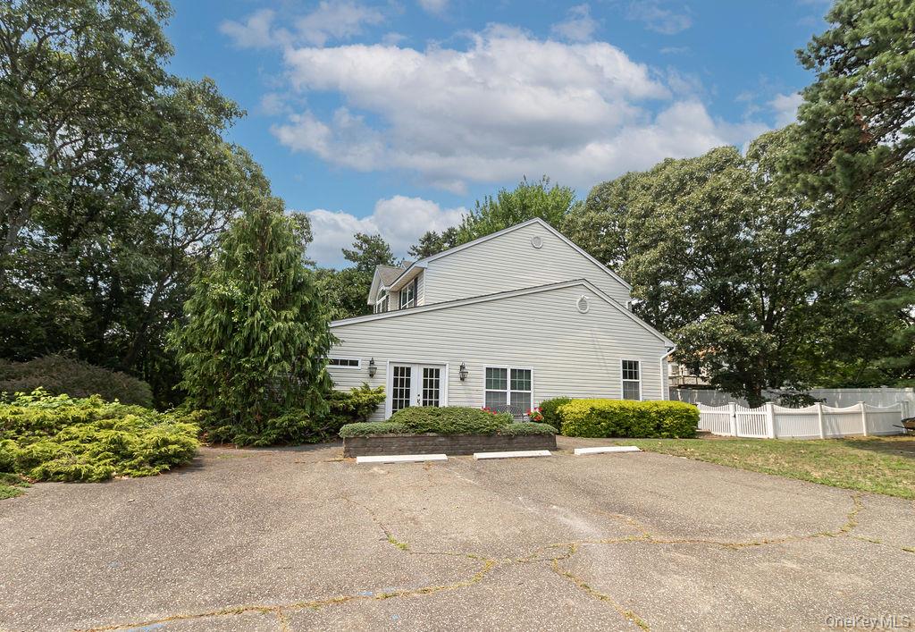 5th image of 65 Betty Ann Dr, Brookhaven, NY 11720 | MLS# 1026188