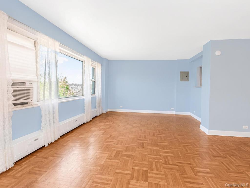 4th image of 2 Fordham Hl Oval, New York, NY 10468