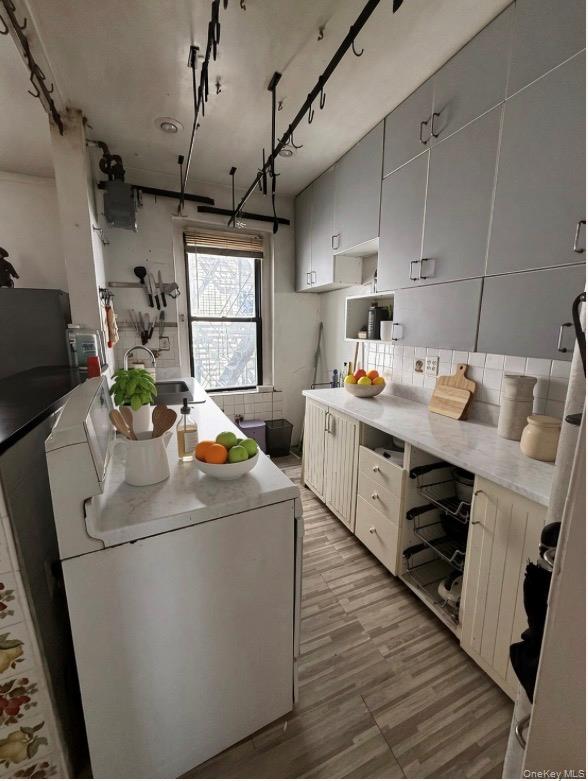5th image of 2167 33Rd St #3H, New York, NY 11105 | MLS# 1026200
